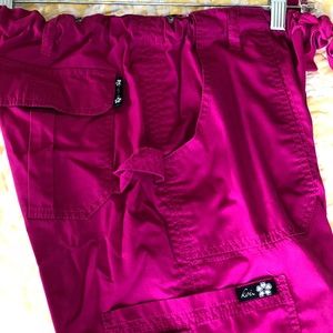 koi Scrubs Lindsey PETITE Cargo Scrub Pants